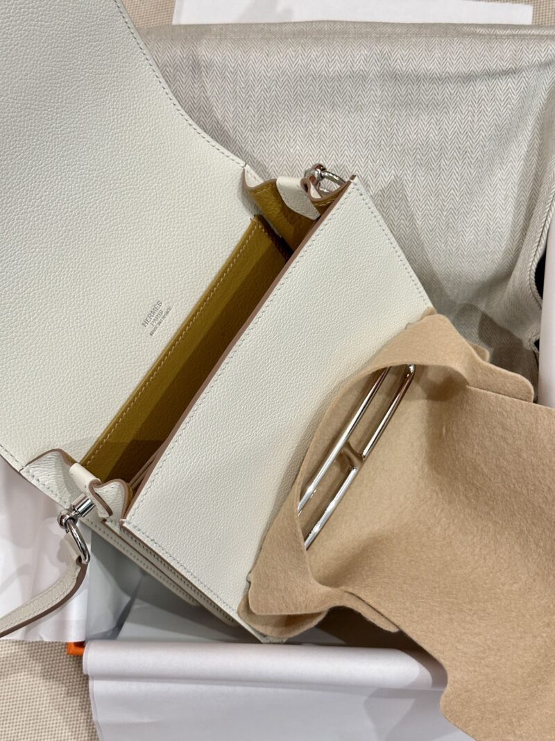 Hermès Roulis 19 Evercolor Mushroom & Biscuit Silver Hardware - Image 5