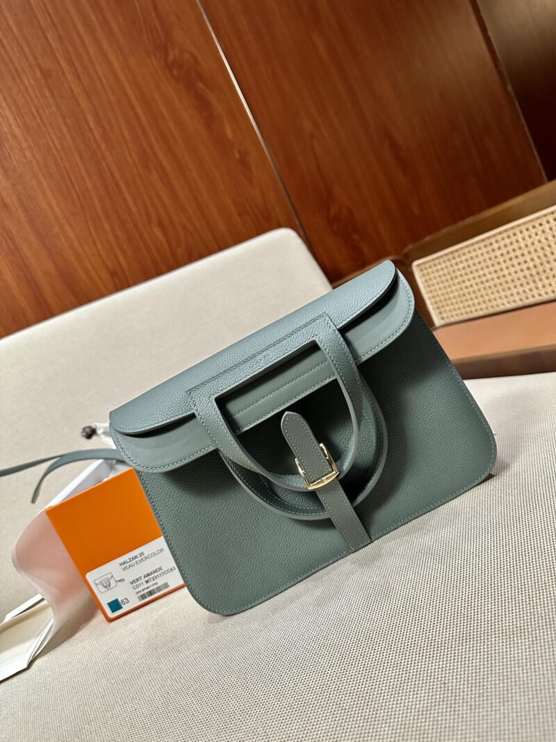 Hermès Halzan 25 Evercolor Vert Amande Gold Hardware - Image 3