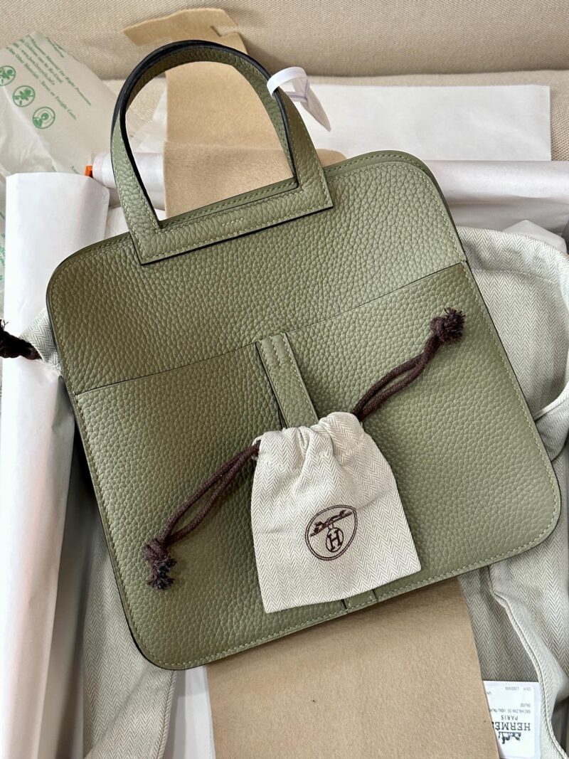 Hermès Halzan 25 Taurillon Clemence & Swift Sauge Silver Hardware - Image 3