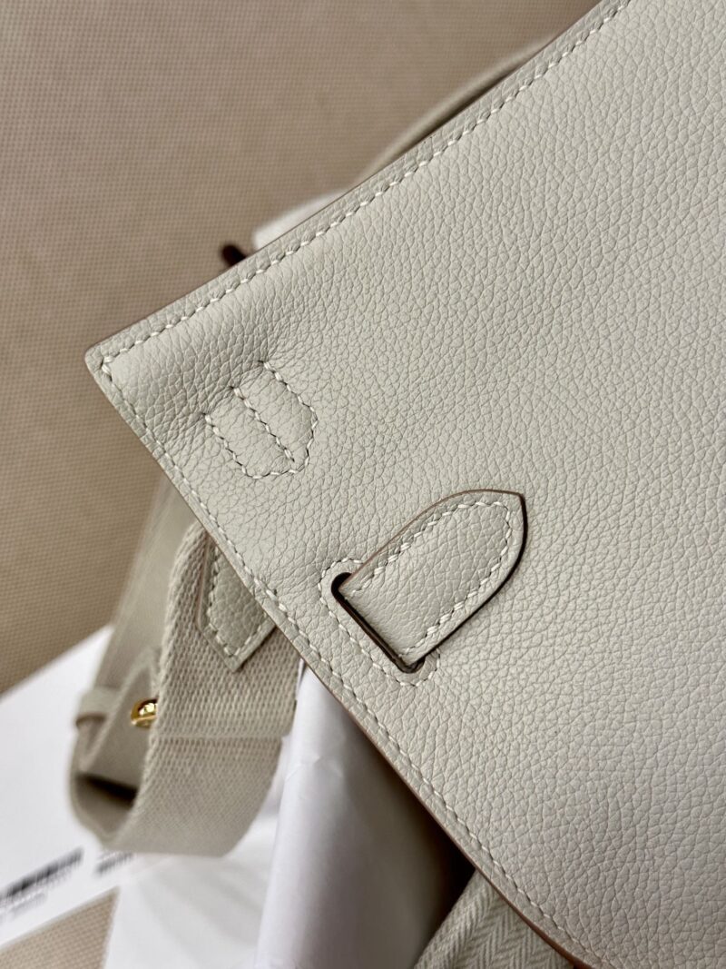 Hermès Mini Jypsiere 23 Evercolor Beton Gold Hardware - Image 14