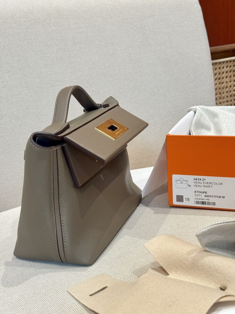Hermès Mini Kelly 2424 Evercolor & Swift Etoupe Gold Hardware - Image 5