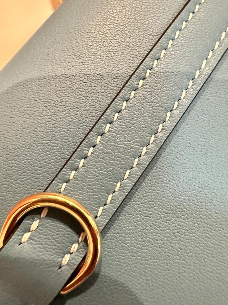 Hermès Kelly Danse Swift Blue Jean Gold Hardware - Image 8