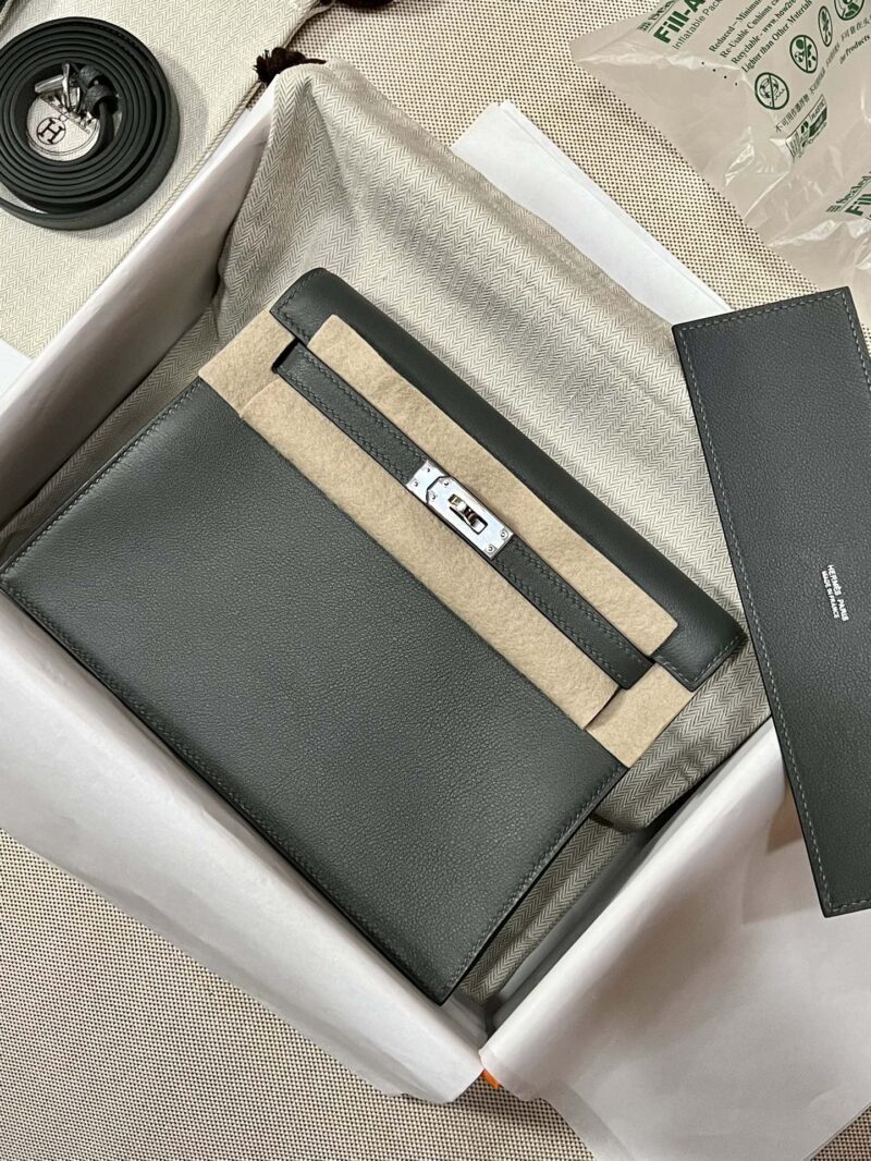 Hermès Kelly Danse 22 Swift Gris Graphite Silver Hardware - Image 2