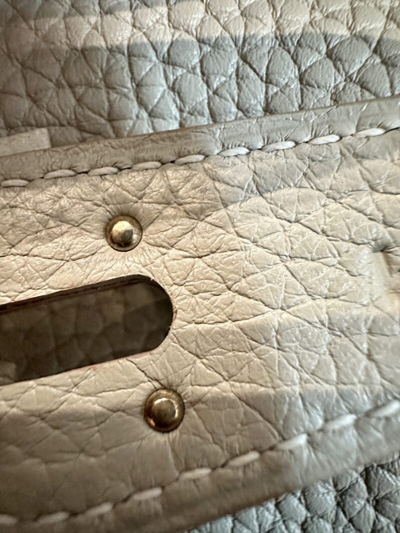 Hermès Lindy 26 Taurillon Clemence Beton Silver Hardware - Image 8