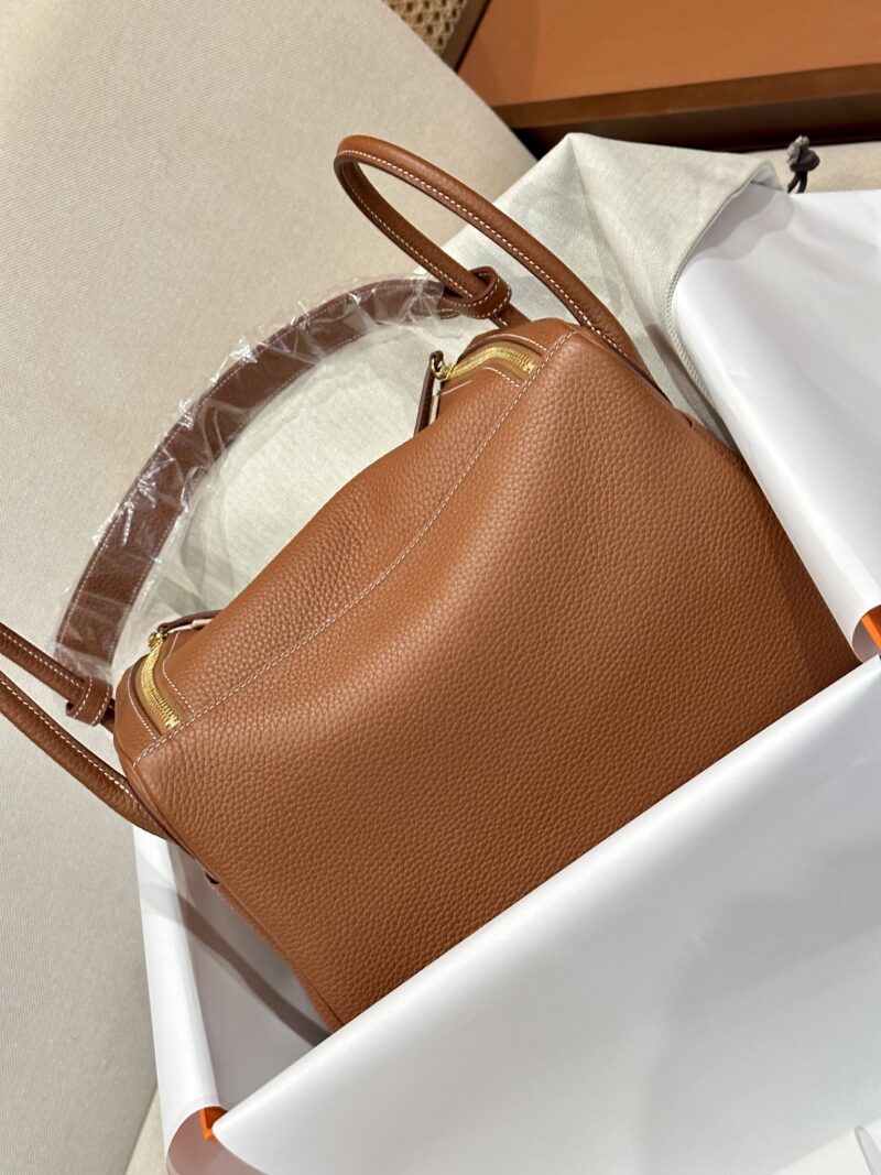 Hermès Lindy 30 Clemence Gold Gold Hardware - Image 5
