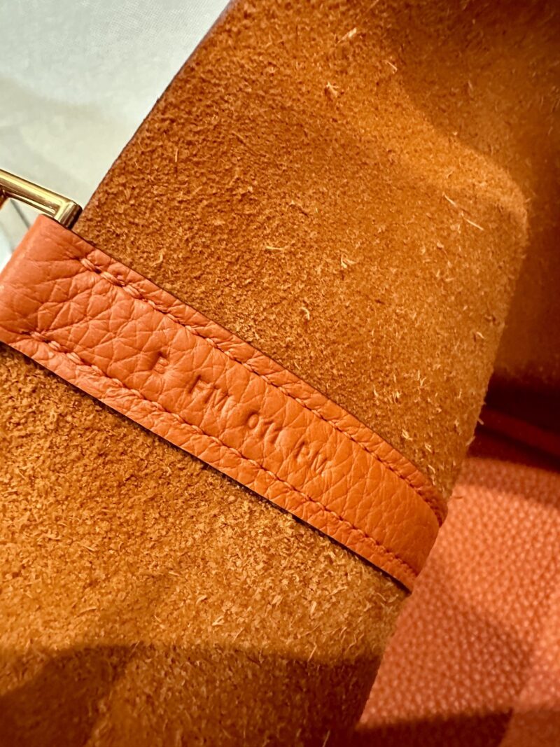 Hermès Picotin 18 Taurillon Clemence Feu Orange Gold Hardware - Image 7