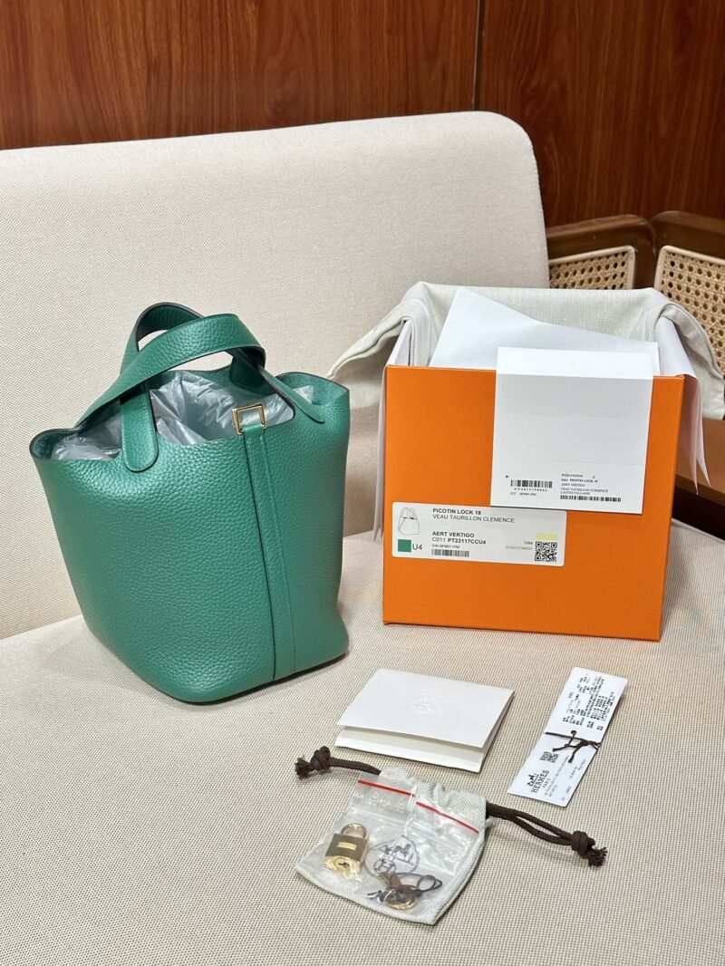 Hermès Picotin 18 Taurillon Clemence Vert Vertigo Gold Hardware - Image 2