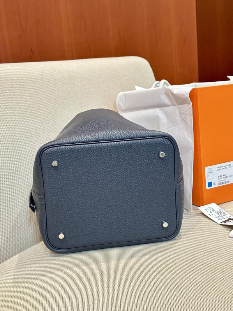 Hermès Picotin 22 Taurillon Clemence Blue Nuit Silver Hardware - Image 6