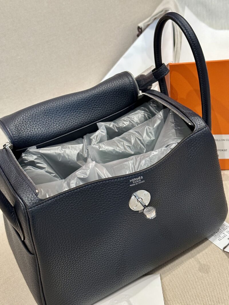 Hermès Mini Lindy 19 Togo Noir Silver Hardware - Image 5
