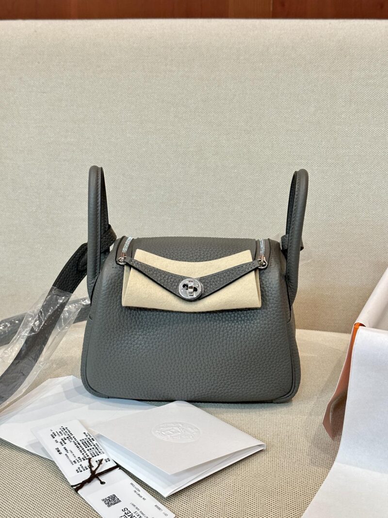 Hermès Mini Lindy 20 Taurillon Clemence Gris Meyer Silver Hardware - Image 2