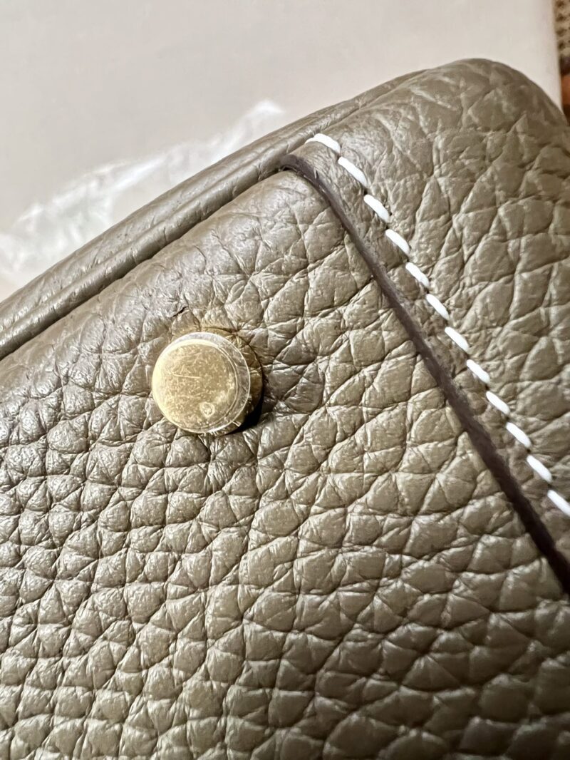 Hermès Mini Lindy 20 Taurillon Clemence Etoupe Gold Hardware - Image 7