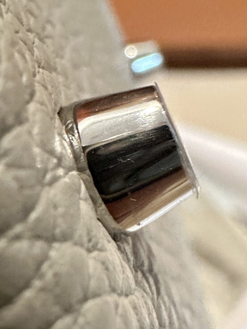 Hermès Mini Lindy 20 Taurillon Clemence Beton Silver Hardware - Image 9