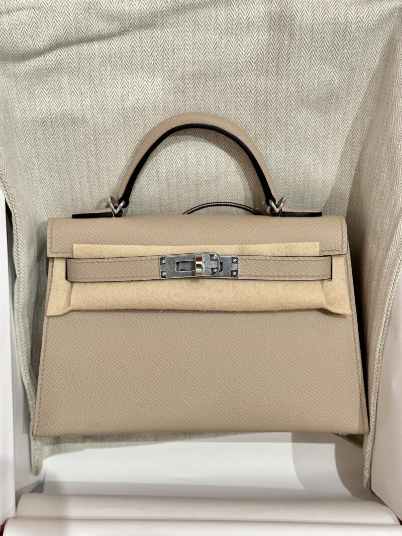 Hermès Mini Kelly 19 Epsom Gris Trench Silver Hardware - Image 2