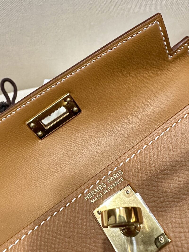 Hermès Mini Kelly Epsom Gold Gold Hardware - Image 5