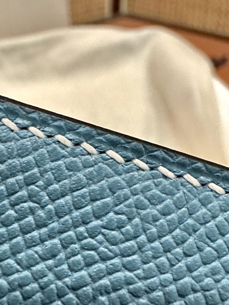Hermès Mini Kelly 19 Epsom New Blue Jean Gold Hardware - Image 11