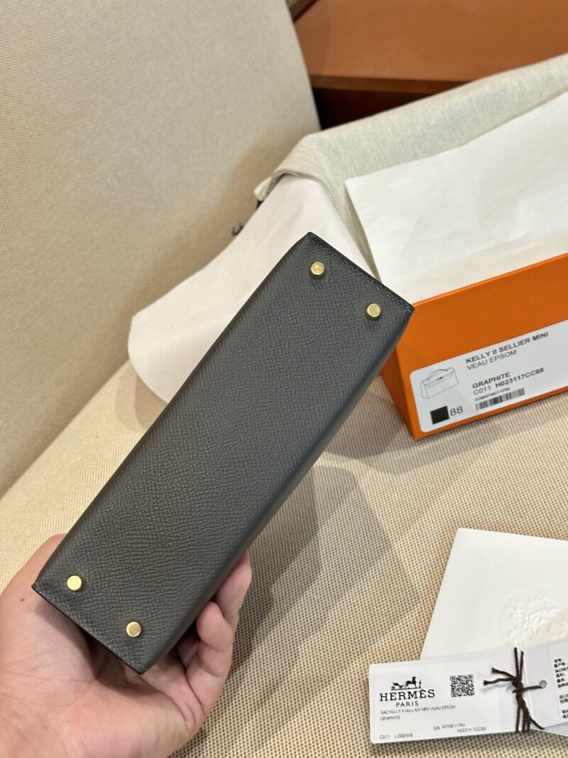 Hermès Mini Kelly Epsom Graphite Gold Hardware - Image 6