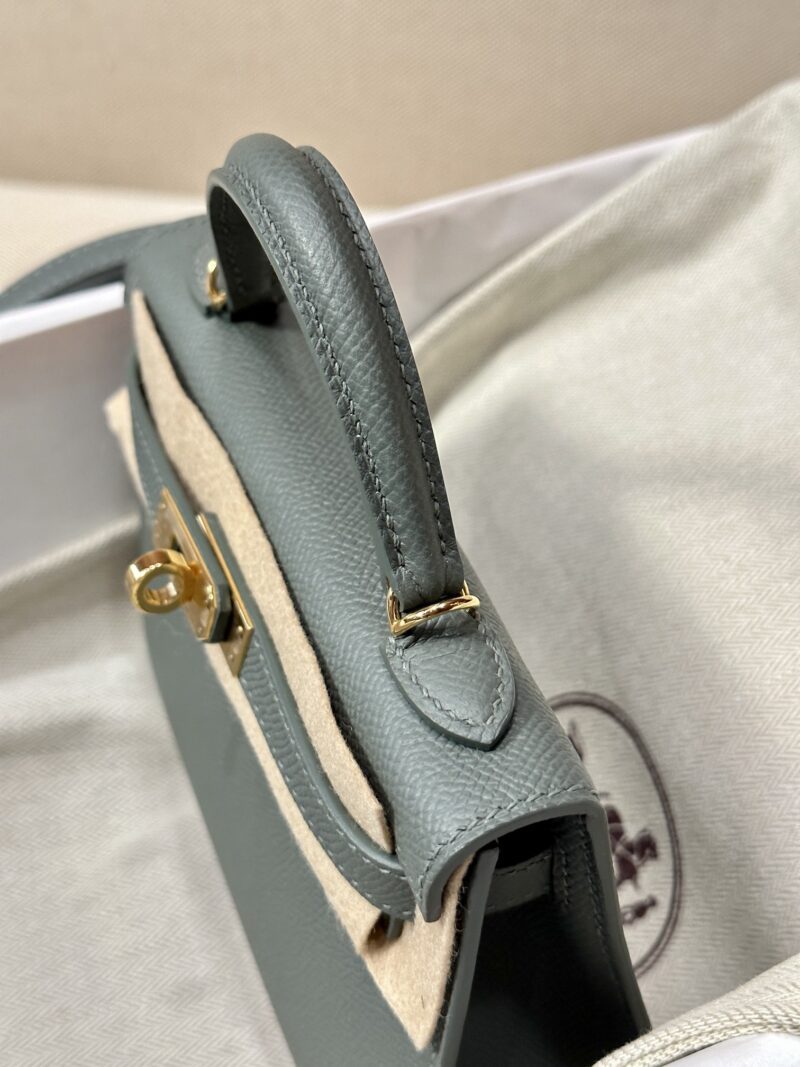 Hermès Mini Kelly Epsom Vert Amande Gold Hardware - Image 3