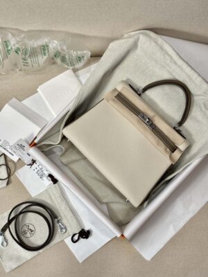 Hermès Kelly 25 Togo Craie, Etoupe Silver Hardware