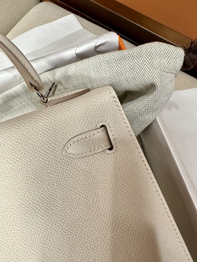 Hermès Kelly 25 Epsom Craie Gold Hardware - Image 19