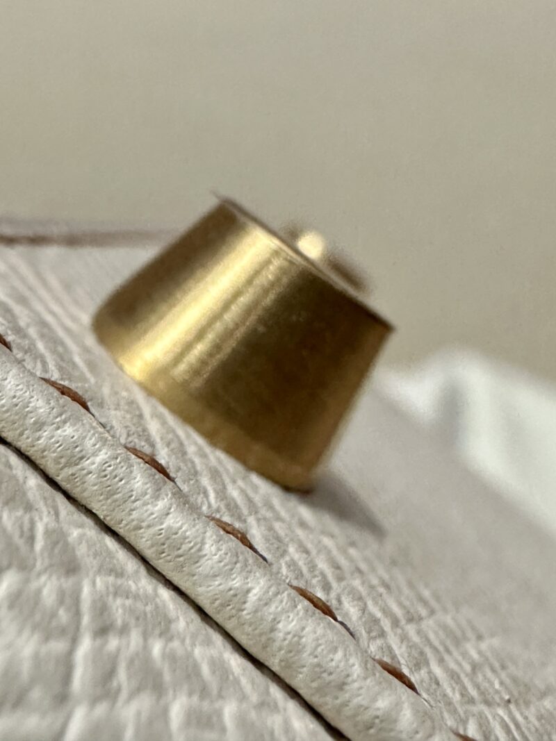 Hermès Kelly 25 Epsom Nata, Gold Gold Hardware - Image 18