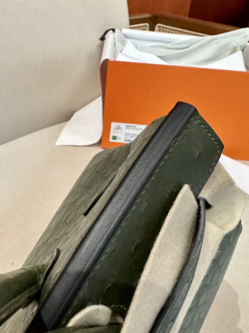 Hermès Birkin 30 Olive Green Ostrich Palladium Hardware - Image 9