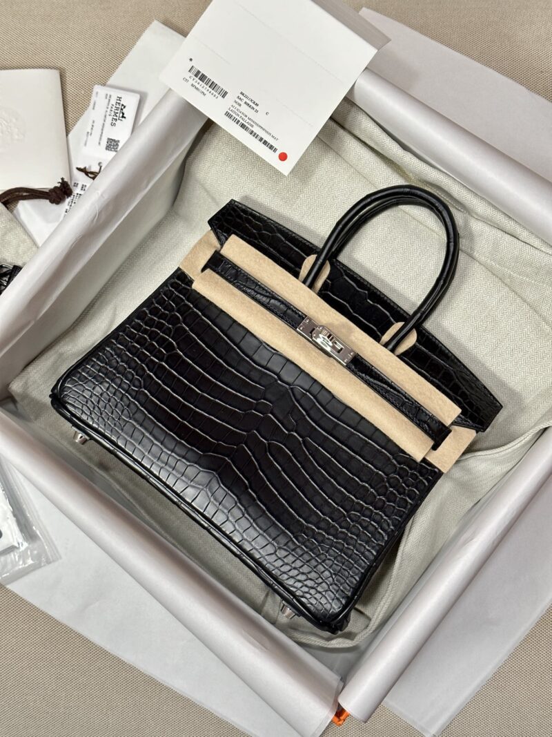 Hermès Birkin 25 Noir Matte Alligator Palladium Hardware