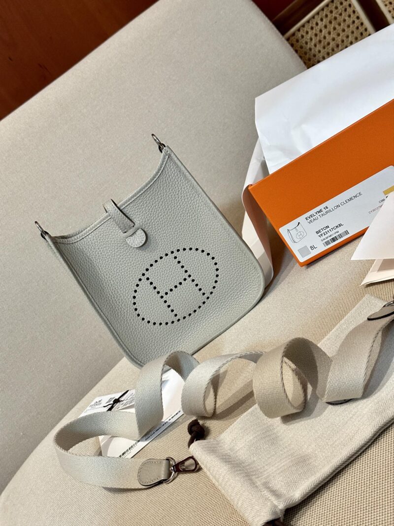 Hermès Mini Evelyne 16 Clemence Beton Silver Hardware - Image 3