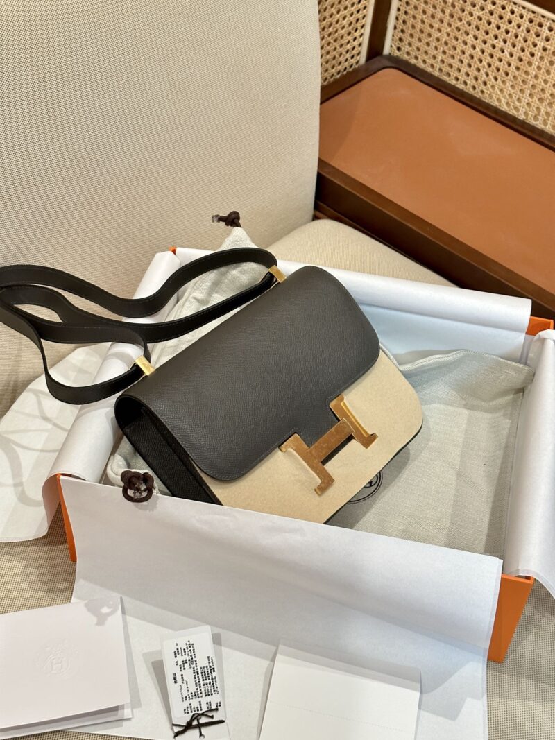 Hermès Constance 24 Gris Graphite, Gold Epsom Gold Hardware - Image 4