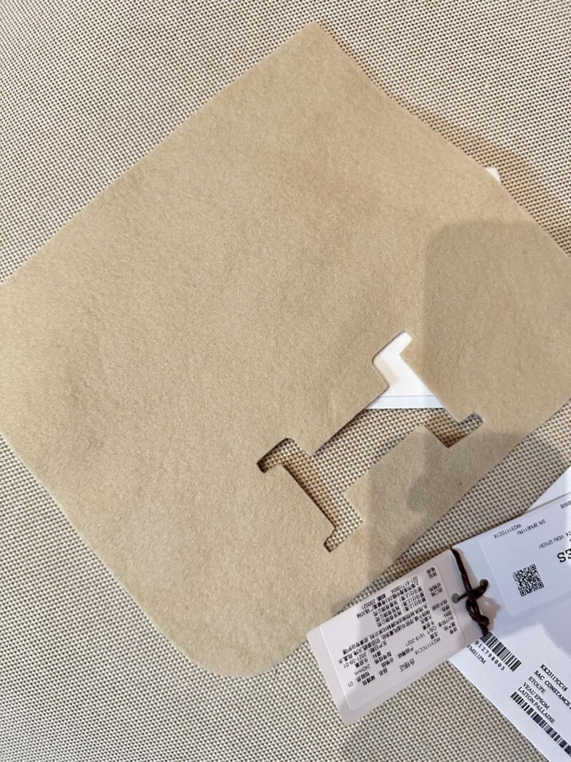 Hermès Constance 24 Etoupe Epsom Gold Hardware - Image 13
