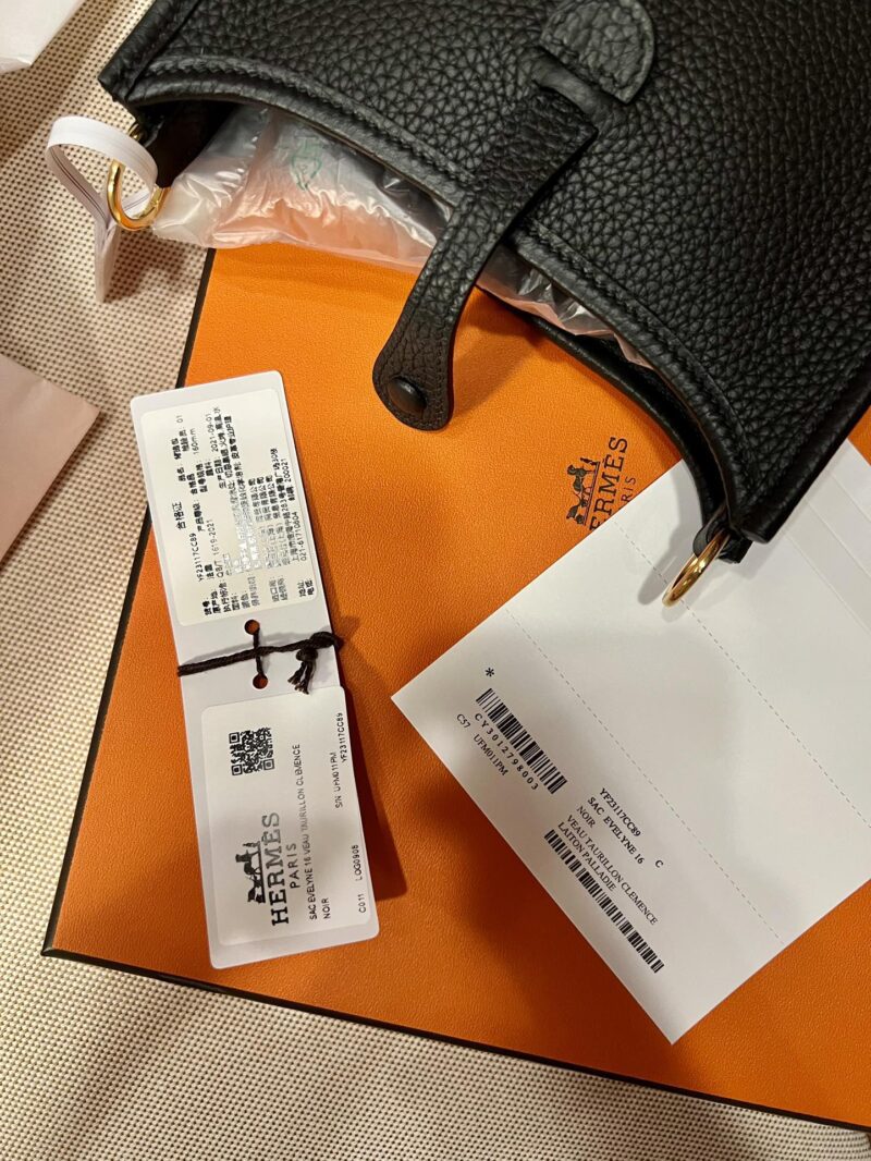 Hermès Mini Evelyne 16 Taurillon Clemence Noir Gold Hardware - Image 9