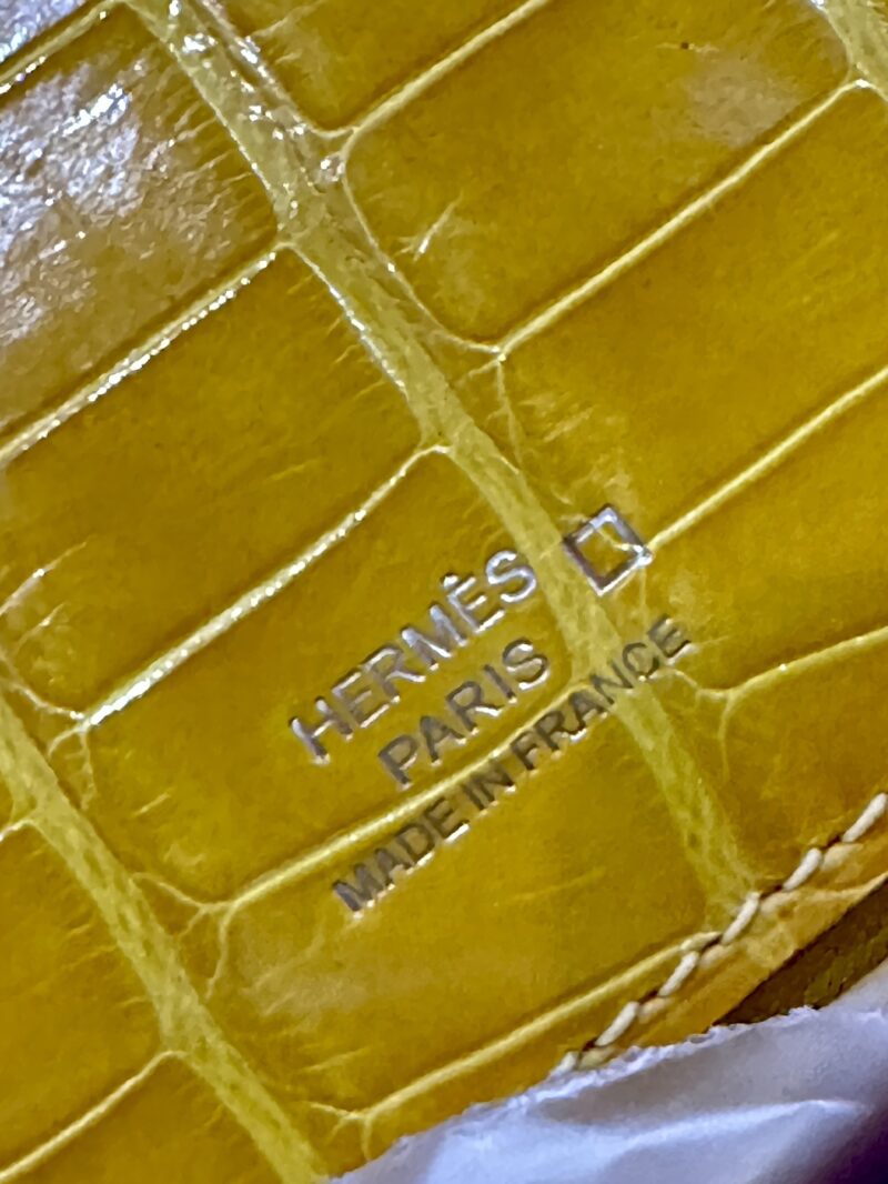 Hermès Kelly Pochette Crocodile Amber Shiny Alligator Gold Hardware