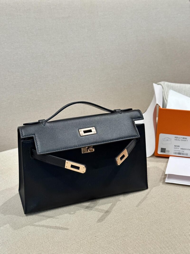 Hermès Kelly Pochette Noir, Rose Gold Swift Gold Hardware