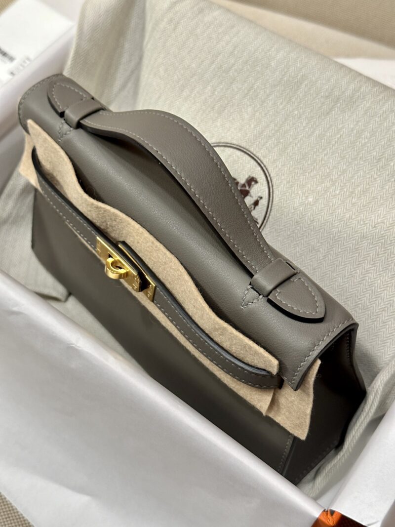 Hermès Kelly Pochette Etain Swift Gold Hardware