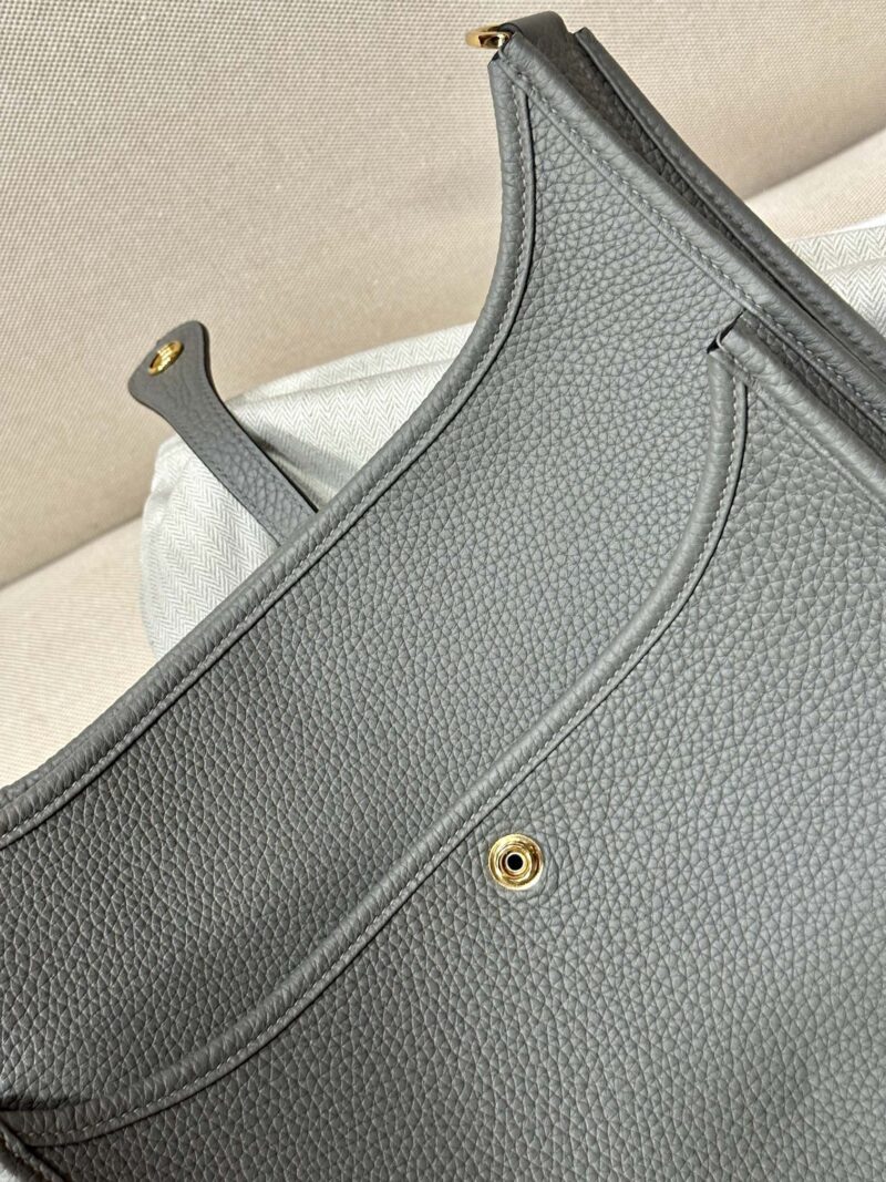 Hermès Evelyne 29 Taurillon Clemence Gris Meyer Gold Hardware - Image 6