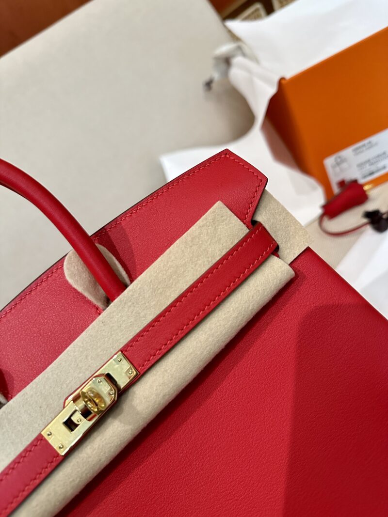 Hermès Birkin 25 Rouge Coeur Swift Gold Hardware - Image 12