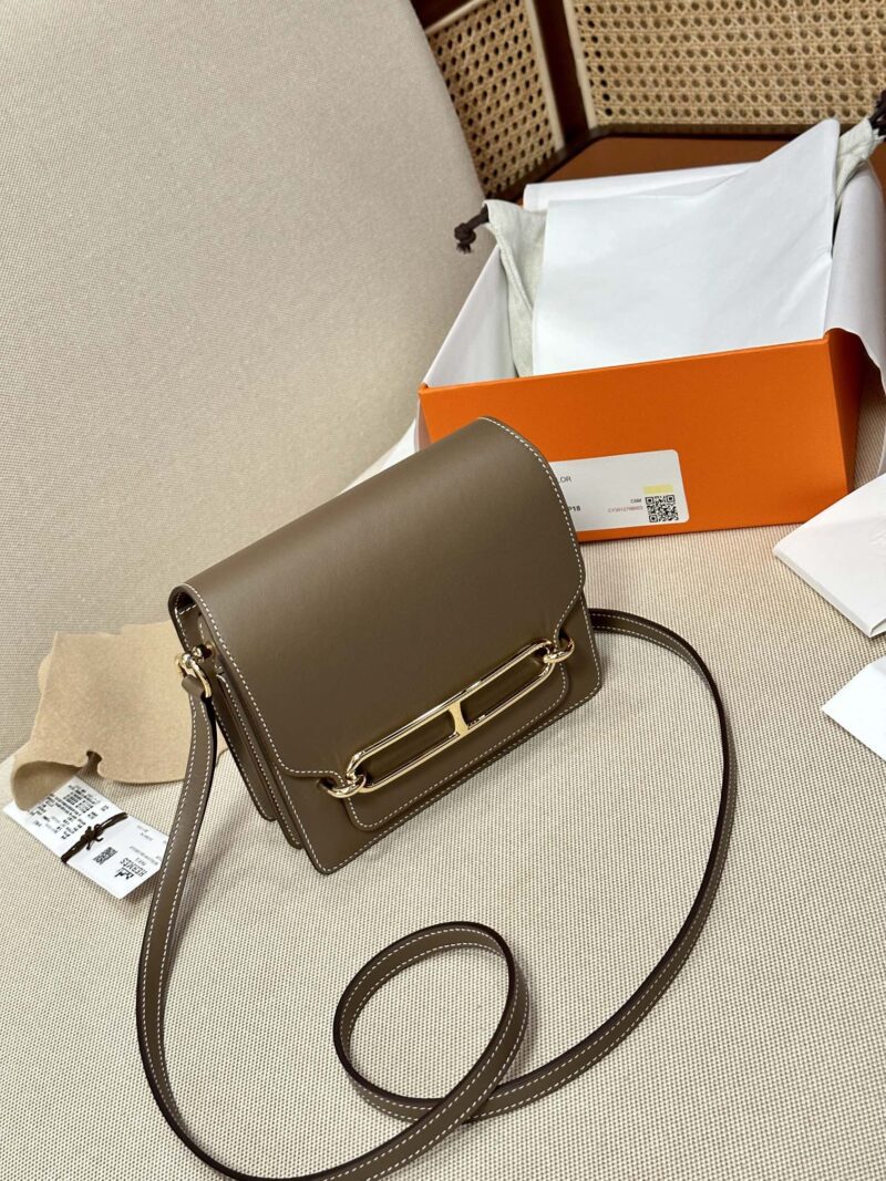 Hermès Roulis 19 Swift Etoupe Gold Hardware - Image 2