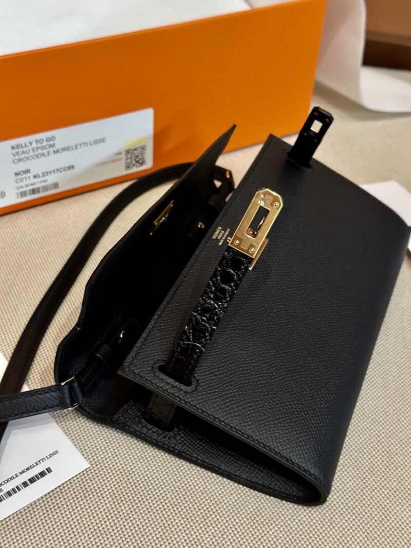 Hermès Kelly To Go Epsom & Crocodile Noir Gold Hardware - Image 2