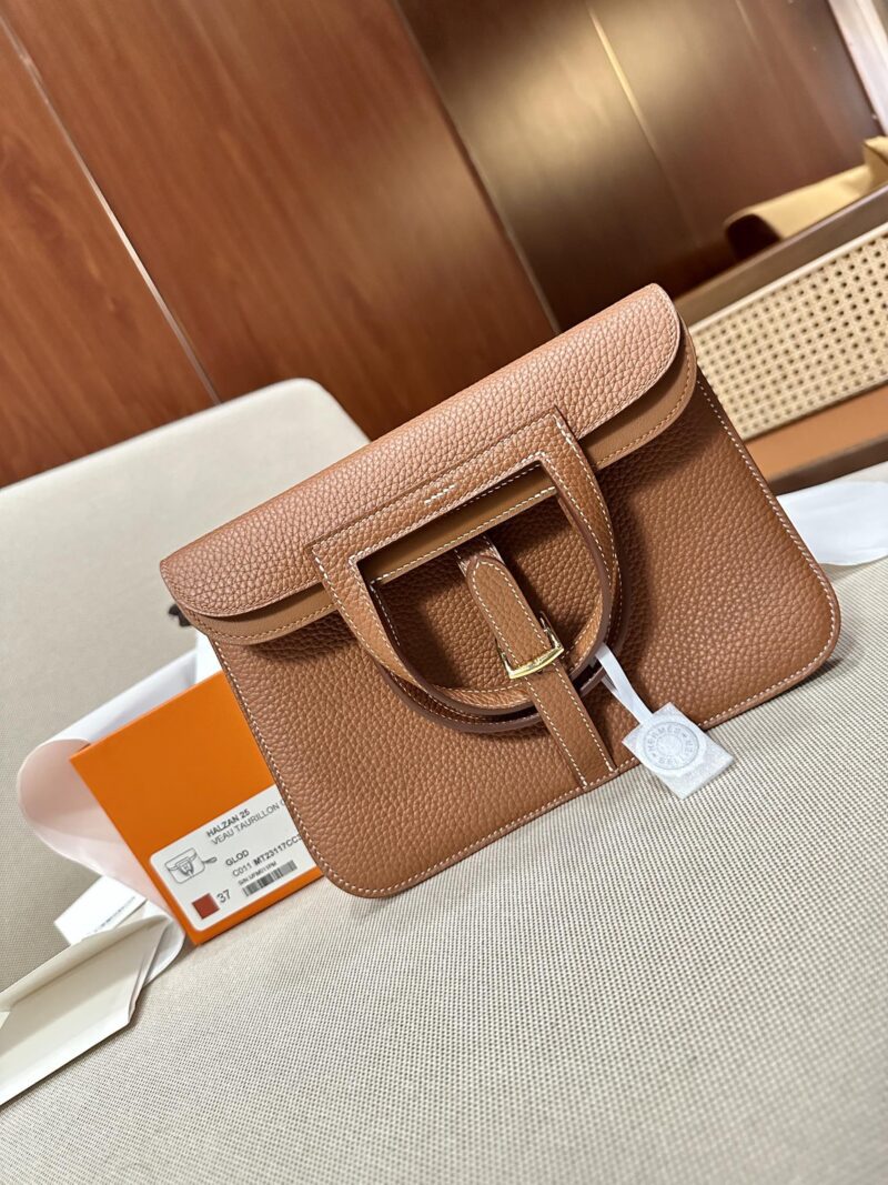 Hermès Halzan 25 Taurillon Clemence & Swift Gold Gold Hardware - Image 3