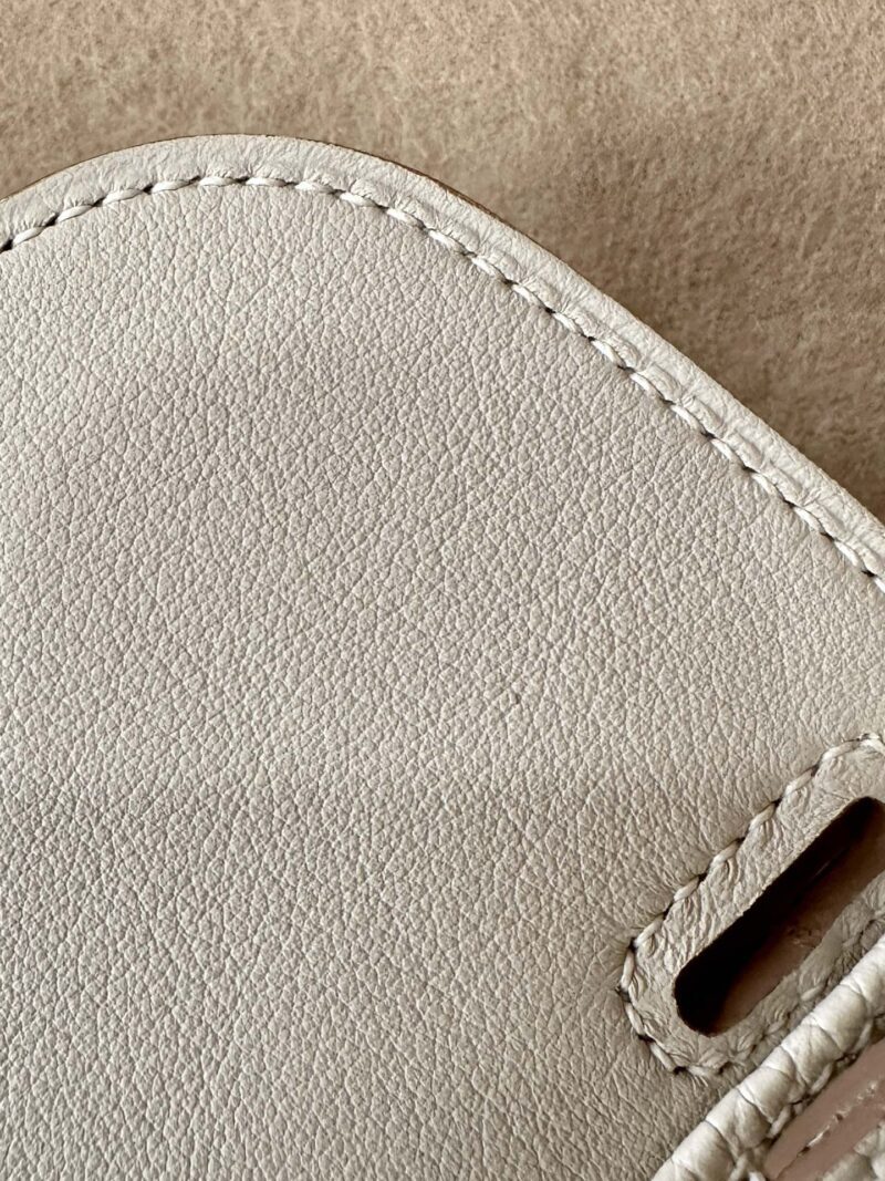 Hermès Halzan 25 Taurillon Clemence & Swift Craie Silver Hardware - Image 6