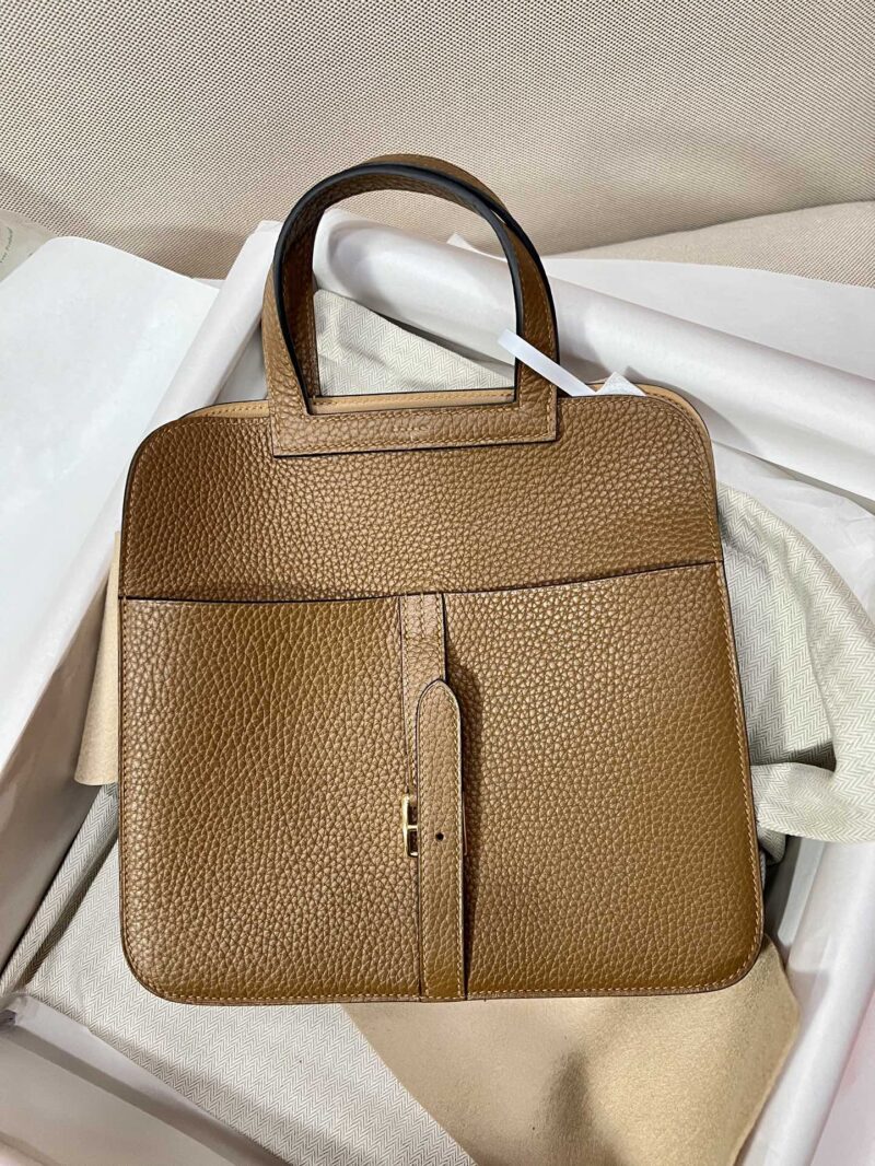 Hermès Halzan 25 Taurillon Clemence & Swift Alezan & Biscuit Gold Hardware - Image 4