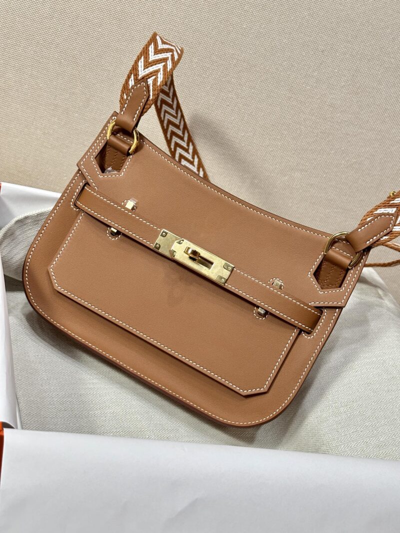 Hermès Mini Jypsiere 23 Swift Gold Gold Hardware - Image 2