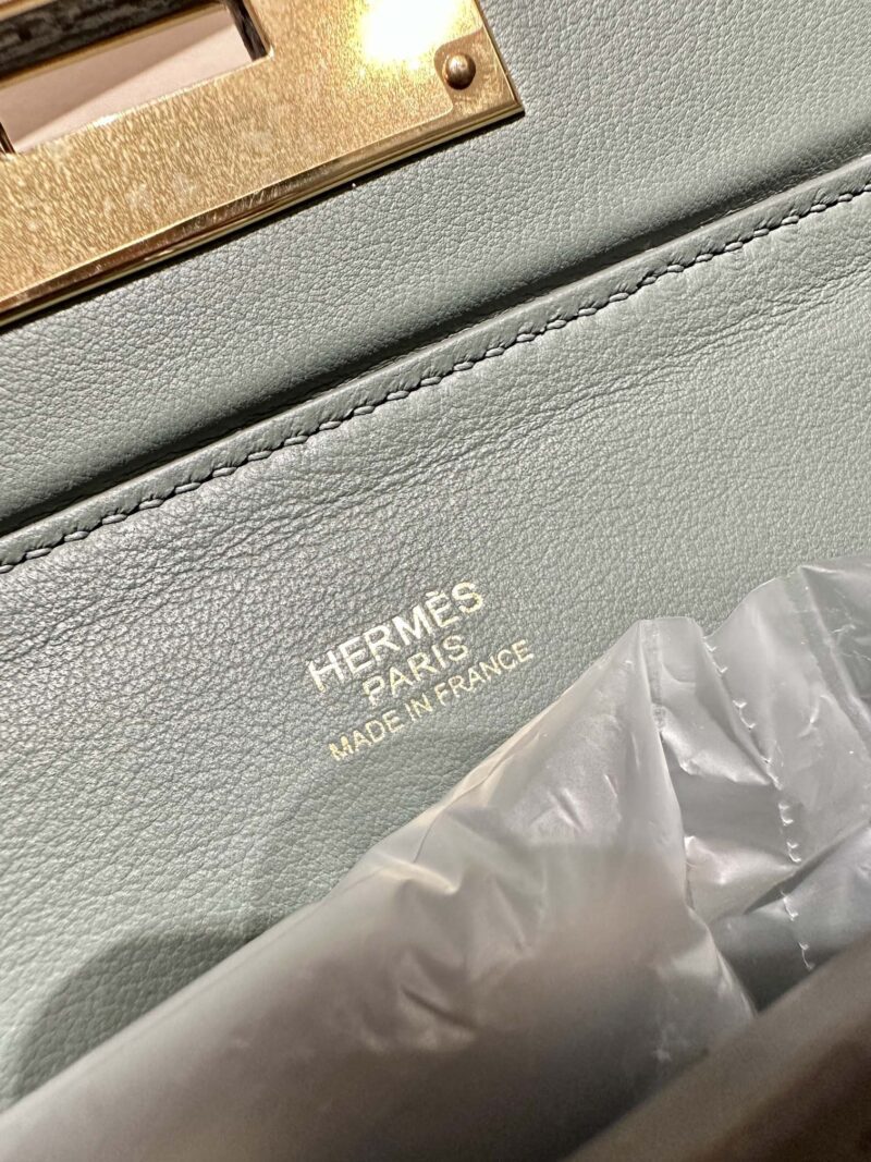 Hermès Mini Kelly 2424 Evercolor Vert Amande Gold Hardware - Image 7