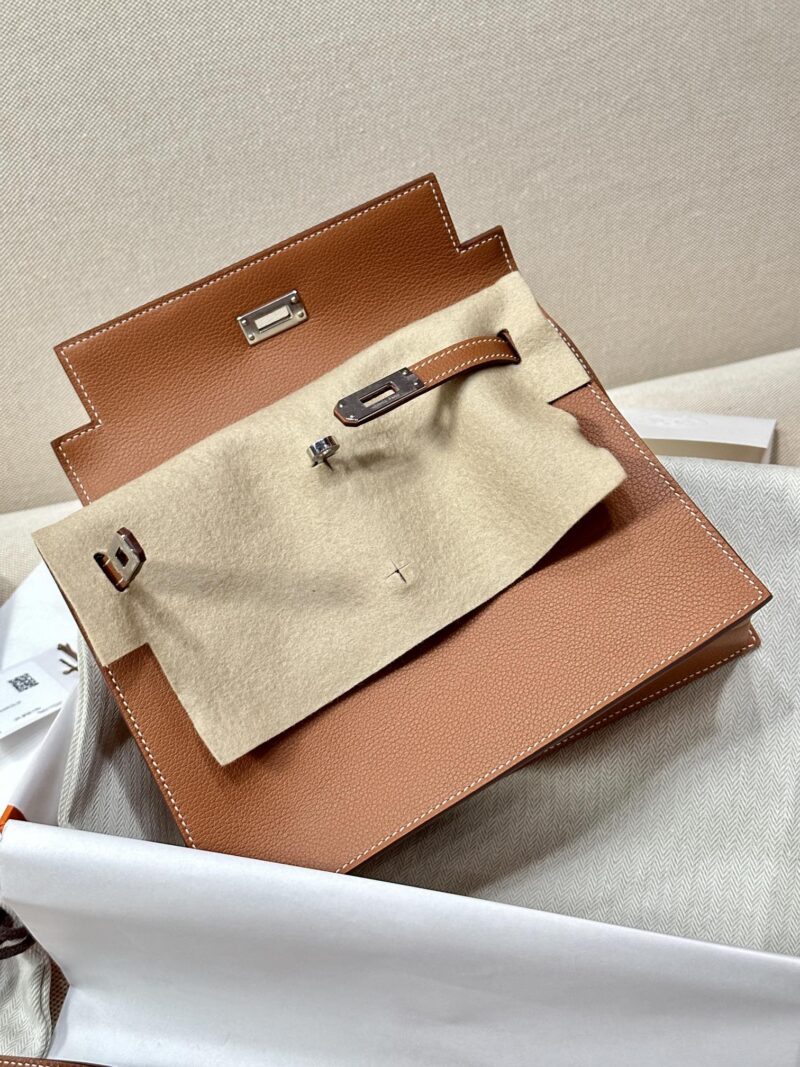 Hermès Kelly Danse 37 Evercolor Gold Silver Hardware - Image 6