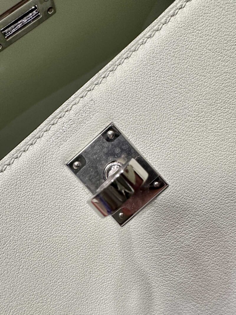 Hermès Kelly Danse 22 Swift Vert Fizz Silver Hardware - Image 7