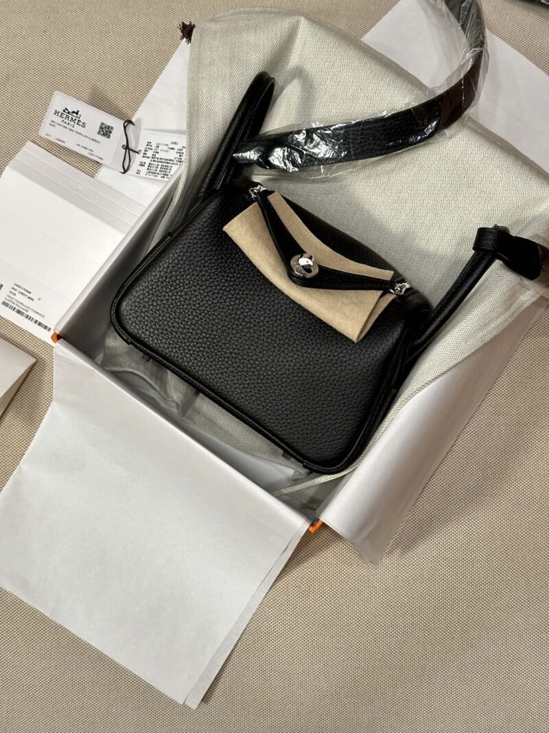 Hermès Mini Lindy 20 Taurillon Clemence Noir Silver Hardware