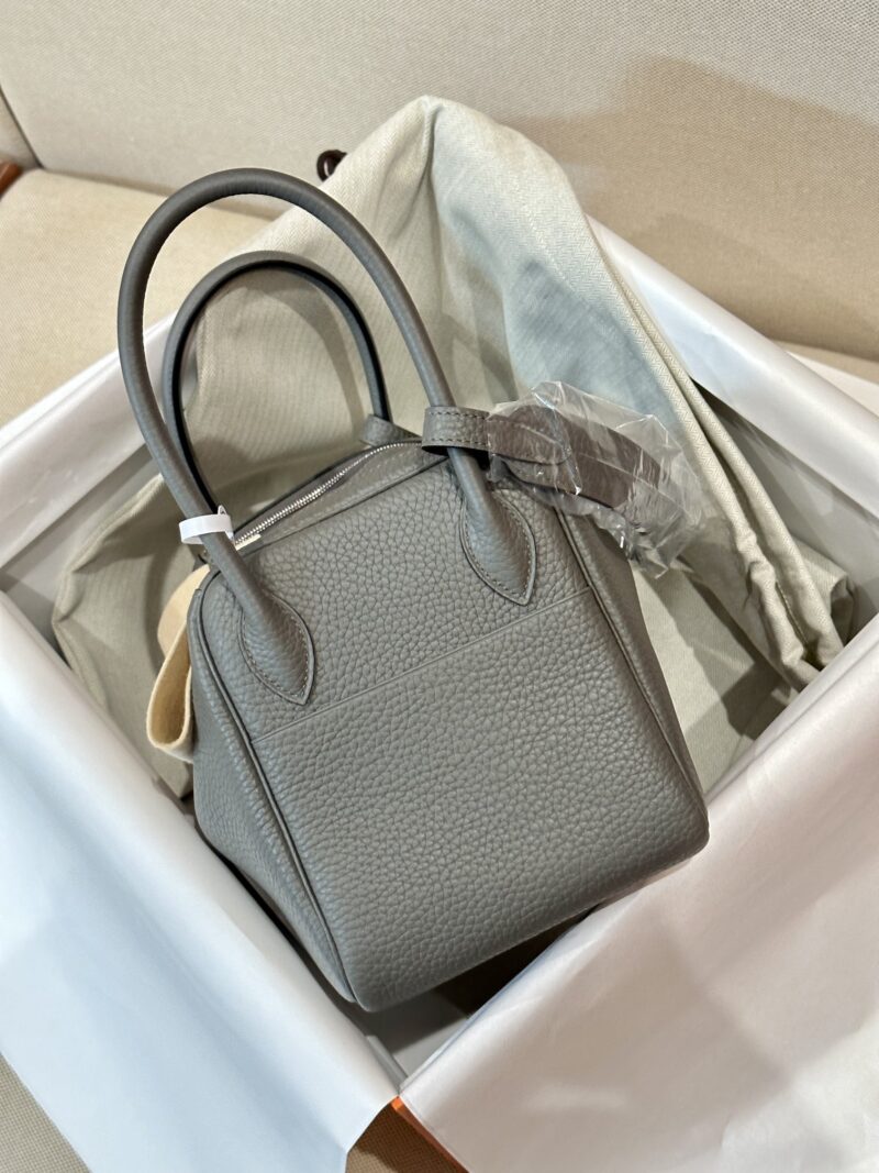 Hermès Lindy 26 Taurillon Clemence Gris Meyer Silver Hardware - Image 3