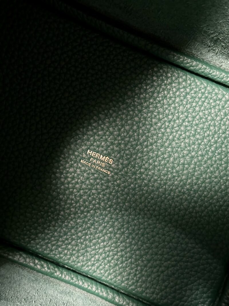 Hermès Picotin 18 Taurillon Clemence Vert Vertigo Gold Hardware - Image 5