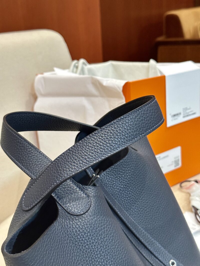 Hermès Picotin 22 Taurillon Clemence Blue Nuit Silver Hardware - Image 4