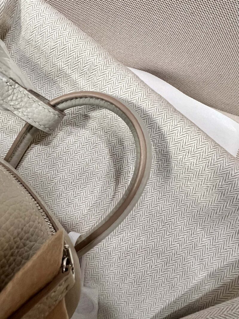 Hermès Mini Lindy 20 Taurillon Clemence Gris Pearl Silver Hardware - Image 9