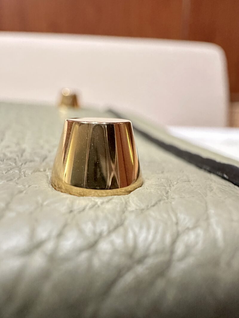 Hermès Mini Lindy 20 Taurillon Clemence Sauge Gold Hardware - Image 13